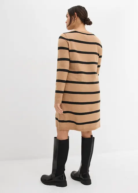 Robe près du corps en maille, bonprix