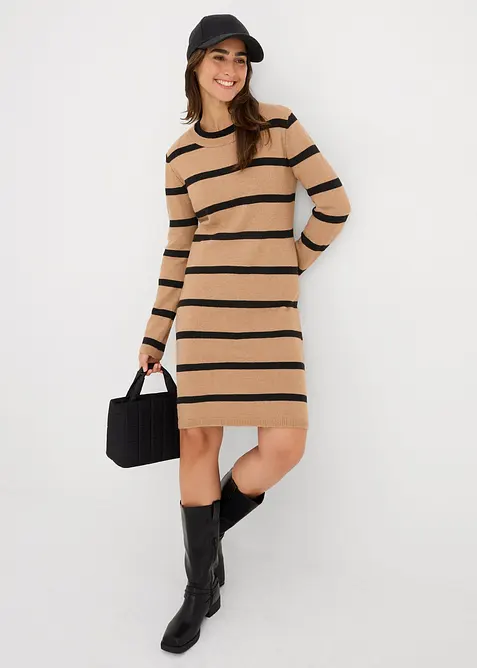 Robe près du corps en maille, bonprix