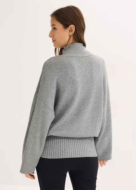 Pull oversize et doux en viscose majoritaire, bonprix