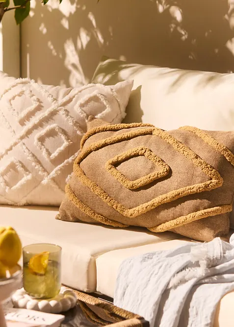 Coussin &agrave; motif en relief, bonprix