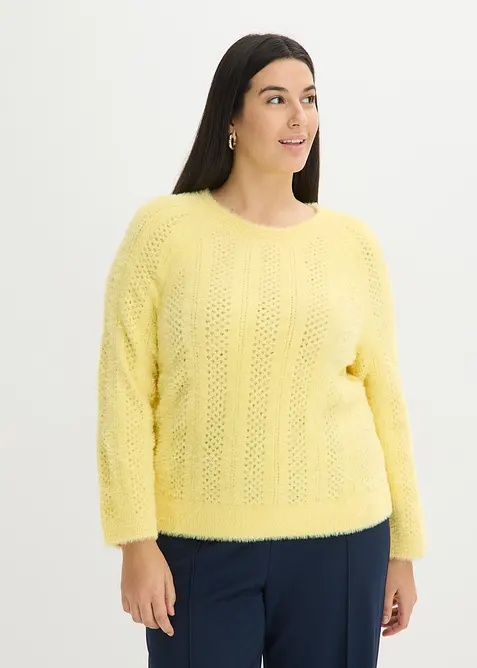 Pull ajour&eacute; en maille poilue, bonprix
