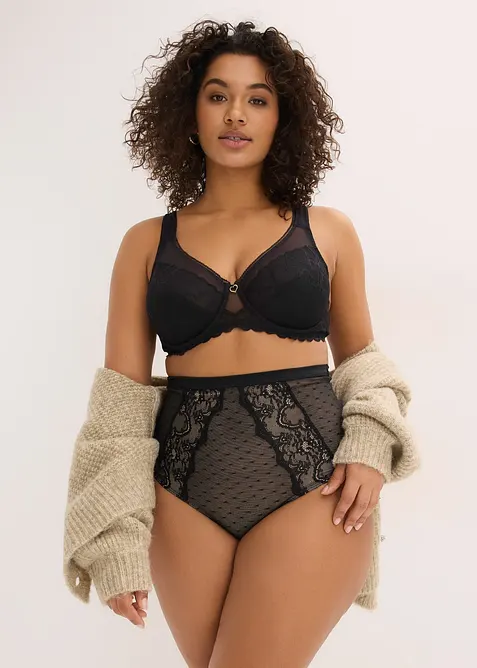 String sculptant avec dentelle, maintien mod&eacute;r&eacute;, bonprix