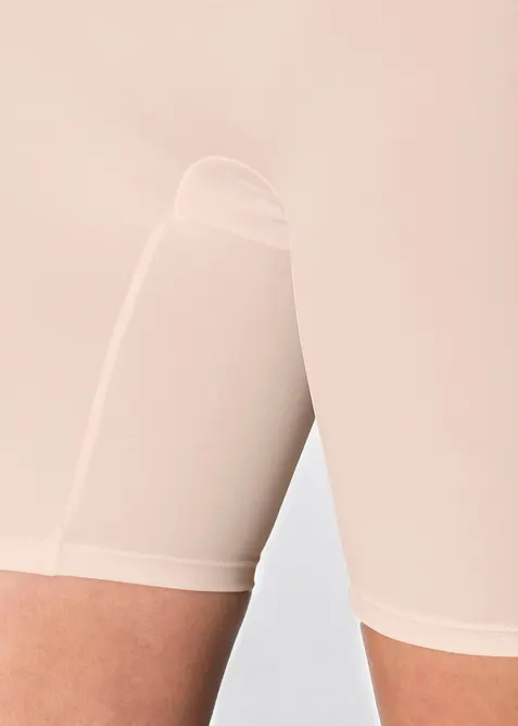 Panty sculptant, maintien mod&eacute;r&eacute;, bonprix