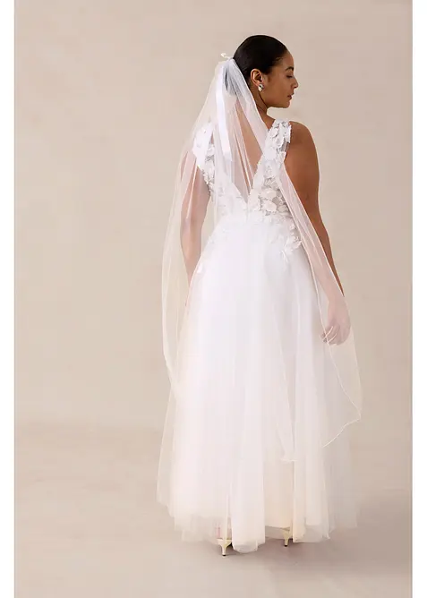 Robe de mari&eacute;e en tulle avec fleurs appliqu&eacute;es, bonprix