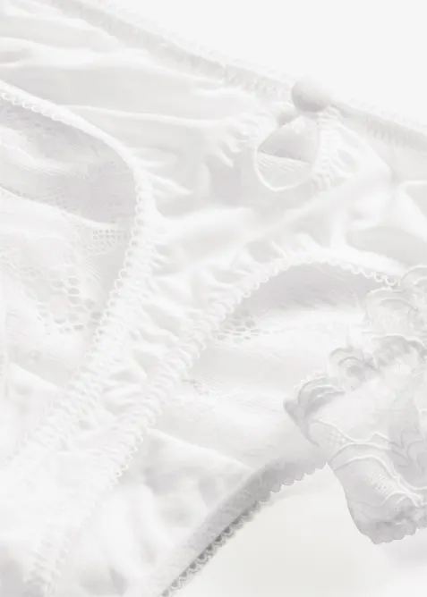 String en dentelle &eacute;l&eacute;gante, bonprix