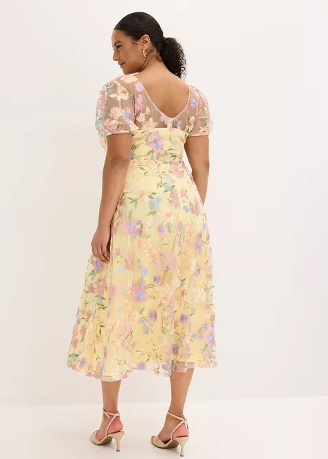 Robe longue avec broderies florales, bonprix