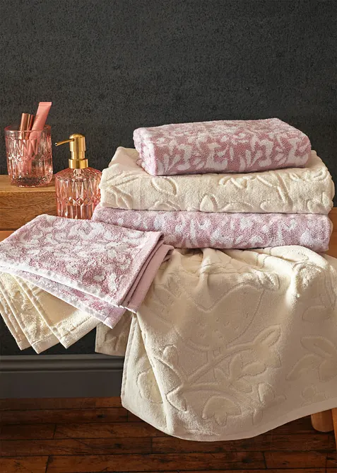 Serviette de toilette en coton &agrave; motif en relief, bonprix