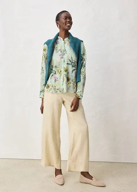 Blouse volant&eacute;e en ramie rafra&icirc;chissante, bonprix