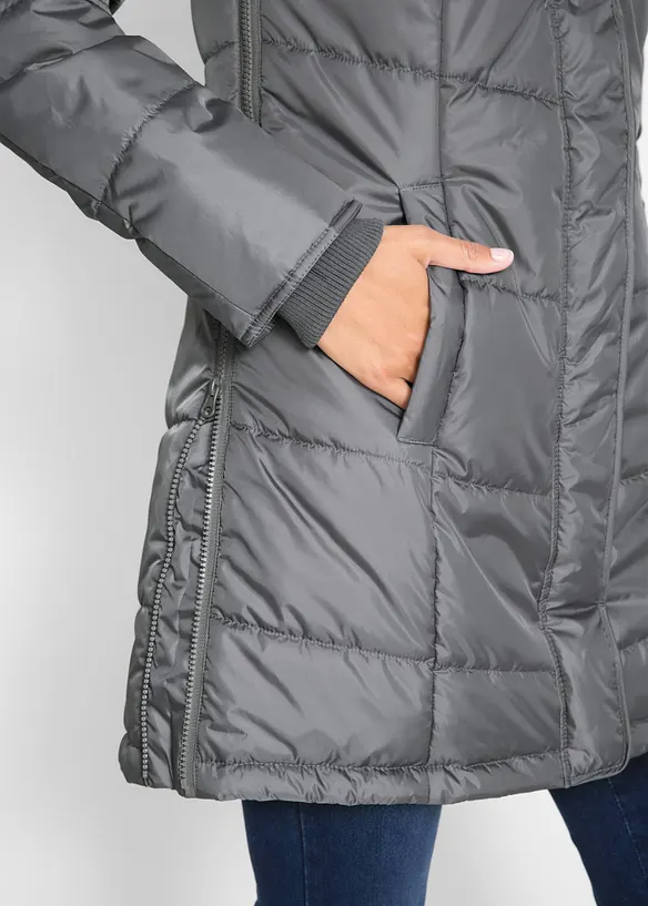 Doudoune longue &agrave; col montant et capuche, bonprix