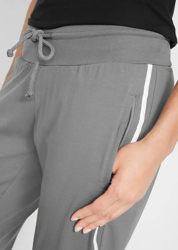 Lot de 2 pantalons de jogging en coton, longueur 3/4, bonprix