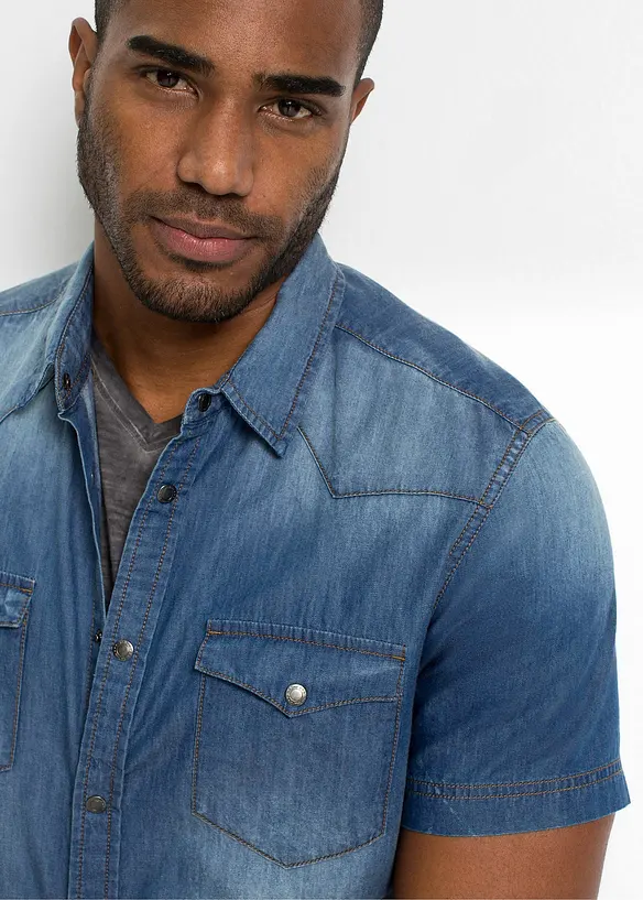 Chemise manches courtes slim en jean, 100% coton, bonprix