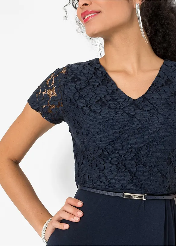 Robe courte avec ceinture et dentelle, bonprix