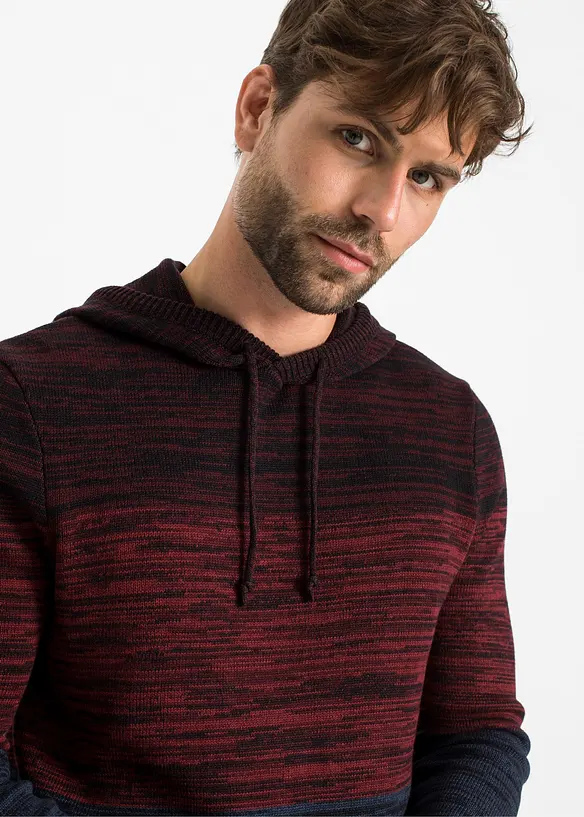 Pull doux en fine maille à capuche, bonprix