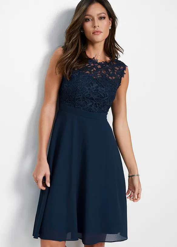 Robe courte à dentelle, bonprix