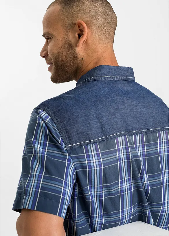 Chemise manches courtes avec empiècement en jean, bonprix