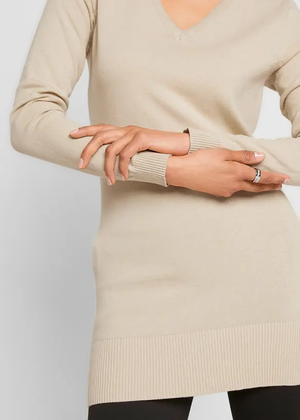 Pull long basique à col V, bonprix