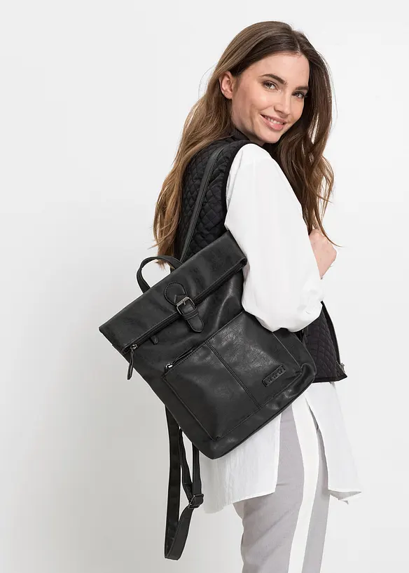 Sac à dos avec poche extérieure et boucle, bonprix