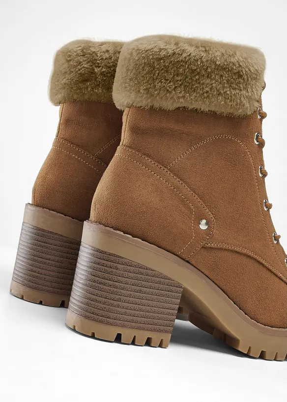 Bottines fourrées à lacets, bonprix