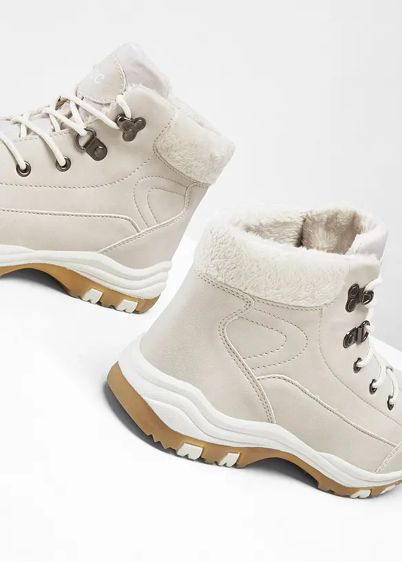 Boots fourrées à lacets, bonprix