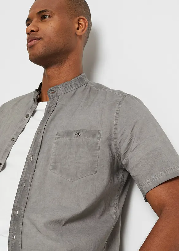 Chemise manches courtes aspect d&eacute;lav&eacute;, bonprix