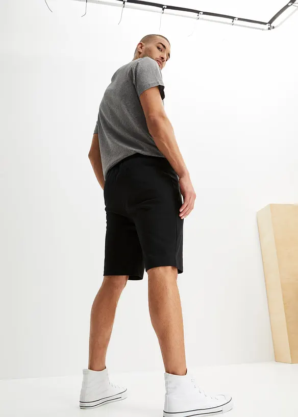 Bermuda sweat avec poches lat&eacute;rales zipp&eacute;es, bonprix