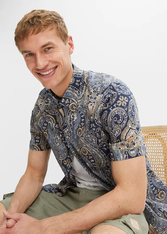 Chemise manches courtes en matière estivale légère, bonprix