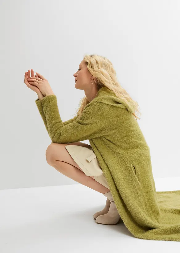 Long gilet en maille duveteuse, bonprix