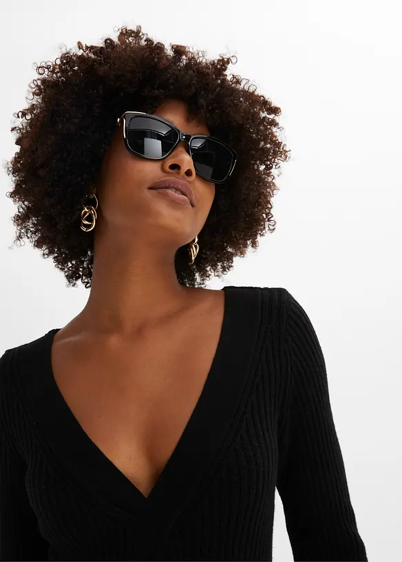 Robe en maille cintrée avec détail torsadé, bonprix