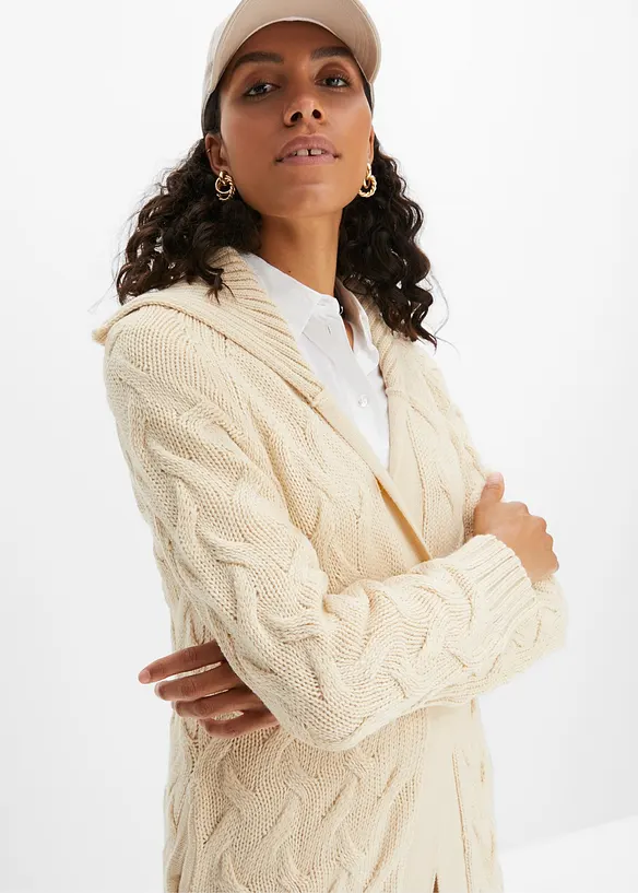 Gilet long en maille torsad&eacute;e, bonprix