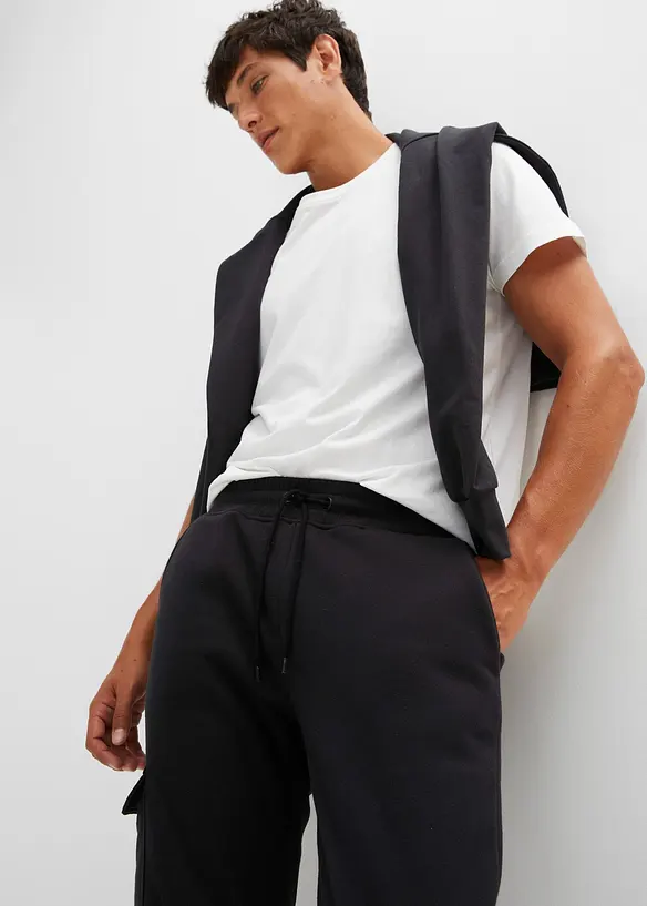 Pantalon de jogging avec poches cargo et doublure peluche, bonprix