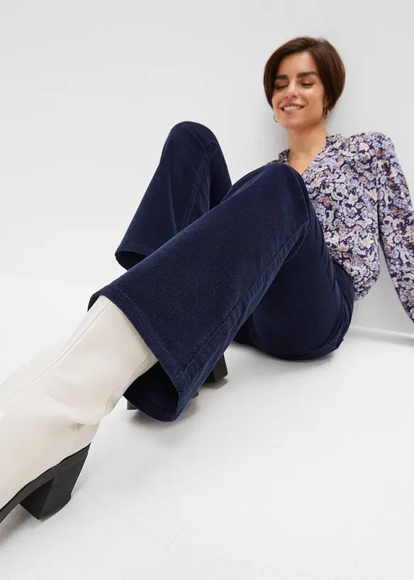 Pantalon bootcut en velours côtelé extensible, bonprix