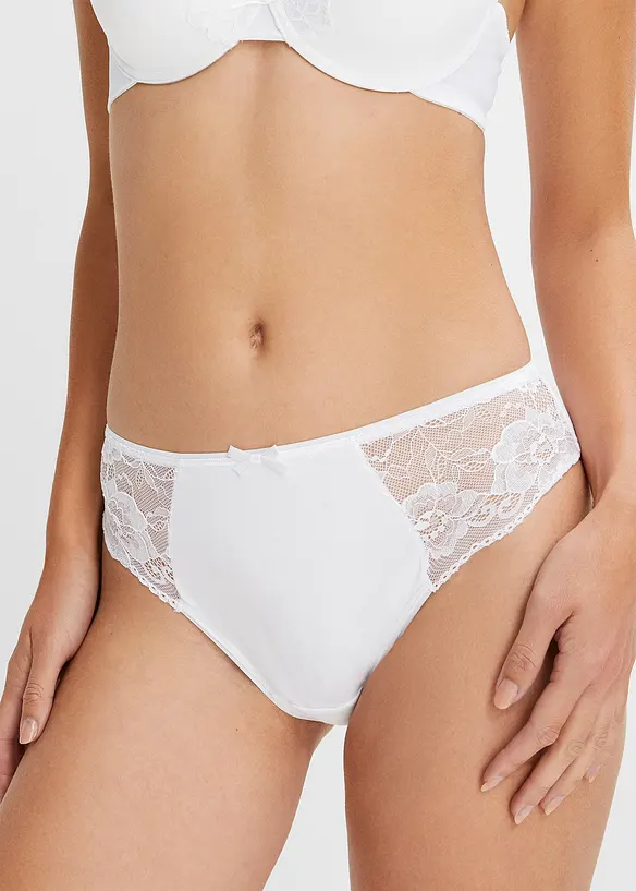 Lot de 4 slips à dentelle, bonprix