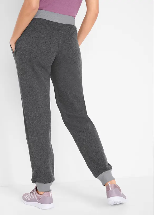 Pantalon de jogging avec bord-côtes contrastés, bonprix