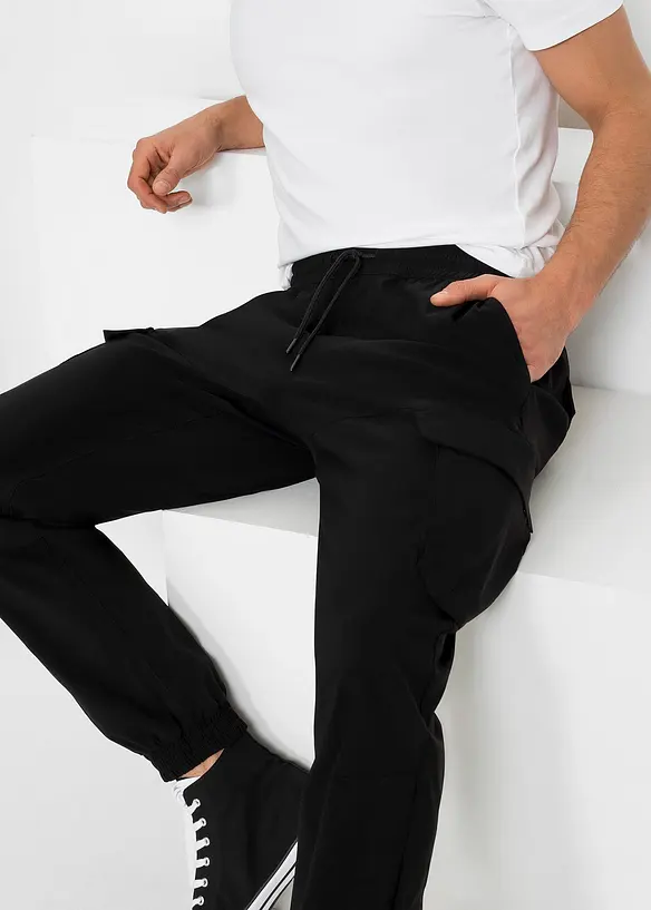Pantalon taille extensible avec poches cargo, droit et regular, bonprix