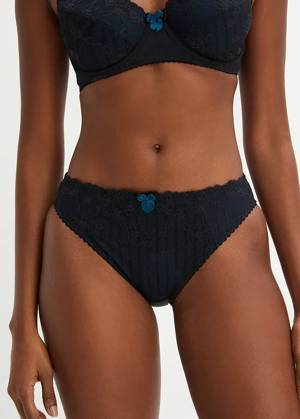 Slip avec une jolie dentelle, bonprix