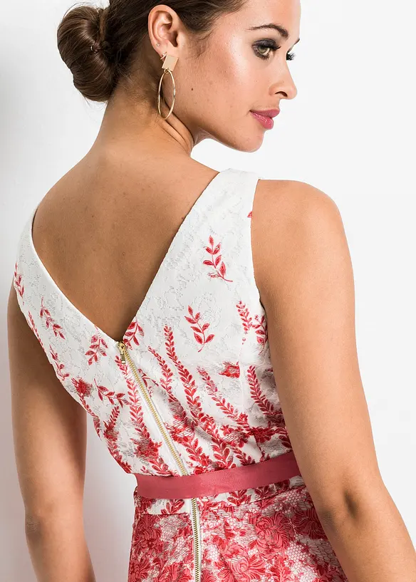 Robe en dentelle avec ruban en satin, bonprix