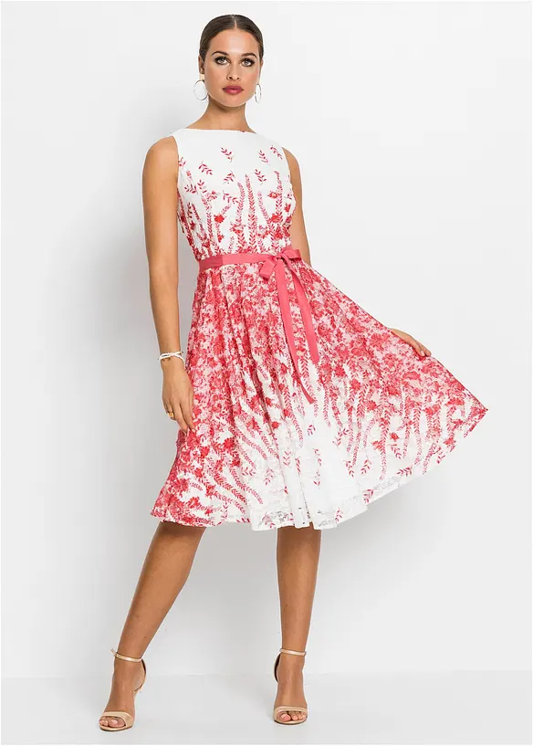 Robe en dentelle avec ruban en satin, bonprix