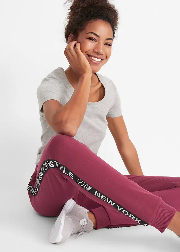 Pantalon de jogging avec finitions bord-c&ocirc;tes et imprim&eacute;, bonprix