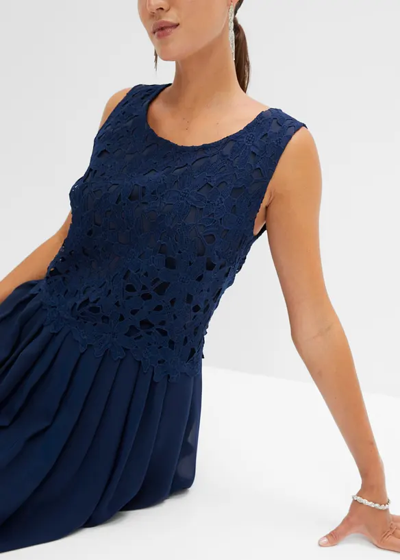 Robe longue à dentelle, bonprix