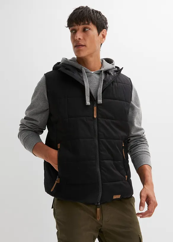 Doudoune sans manches matelassée à capuche et détails enduits, bonprix