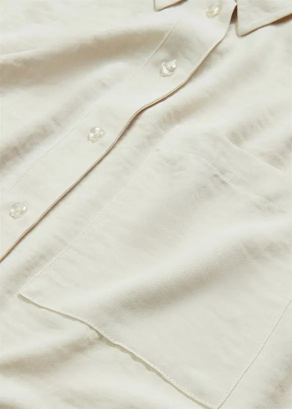 Chemisier &agrave; manches coudes et poche sur la poitrine, bonprix