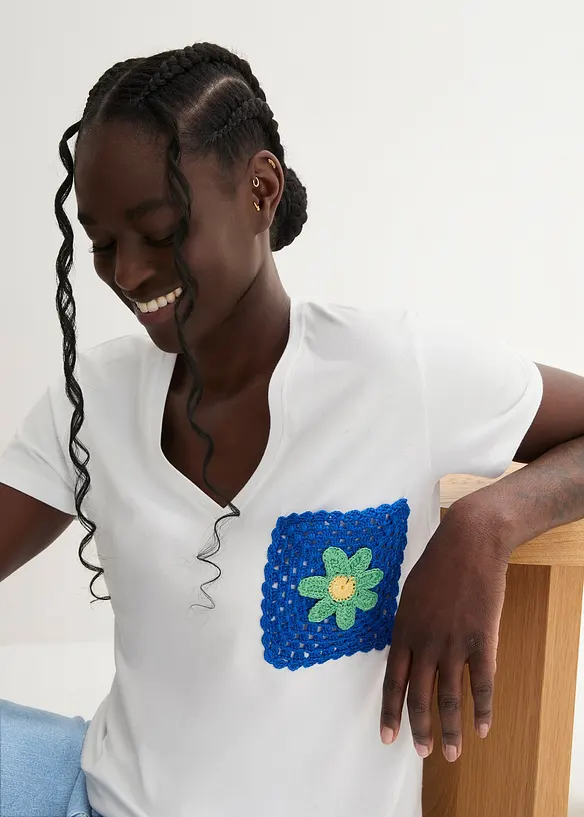 T-shirt avec broderie, bonprix