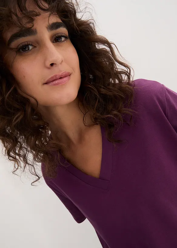 Lot de 5 T-shirts longs et amples &agrave; col V, bonprix