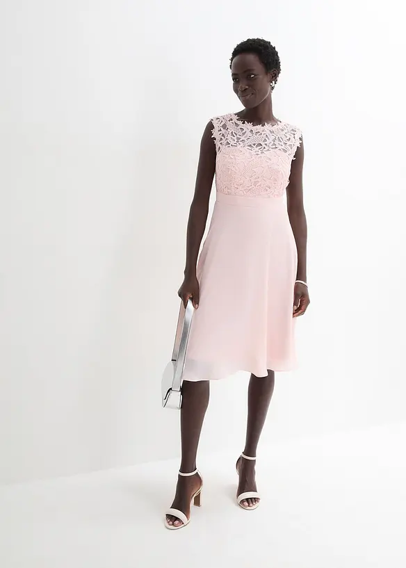 Robe courte &agrave; dentelle, bonprix