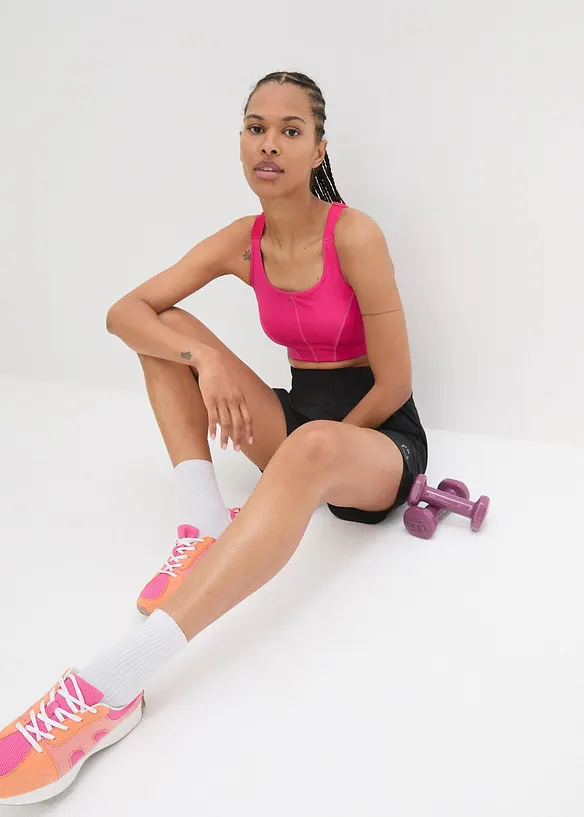 Short fonctionnel avec ceinture smockée, séchage rapide, bonprix