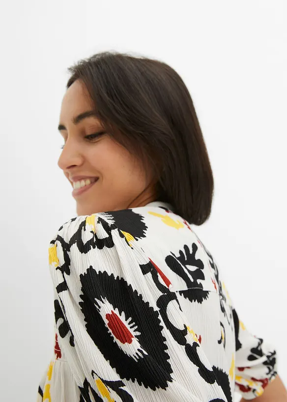 Chemisier manches courtes à détail smocké en viscose fluide, bonprix