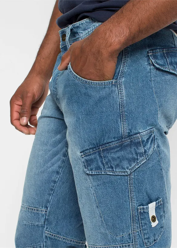 Bermuda long poches cargo en denim l&eacute;ger, coupe loose, bonprix