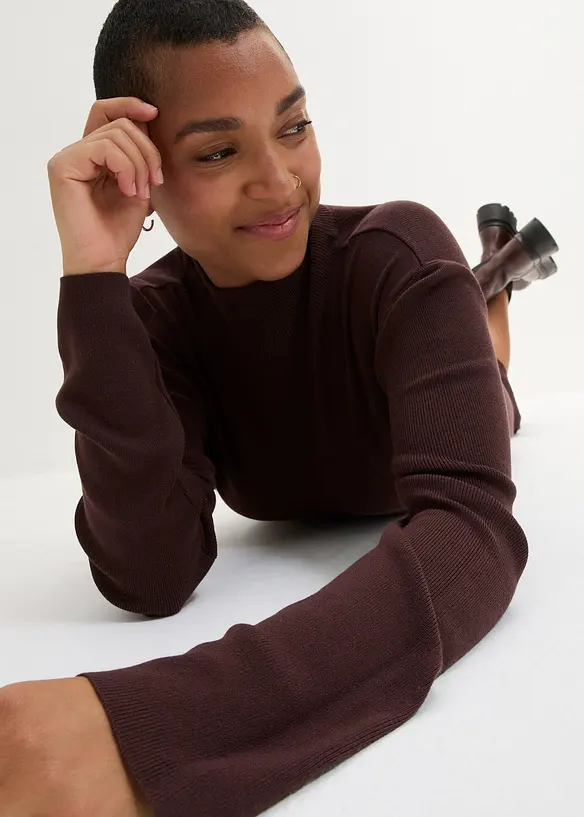 Robe longue et fluide en fine maille, bonprix