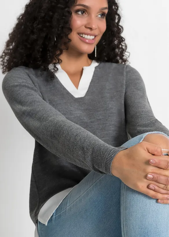 Pull en fine maille avec empiècement chemisier, bonprix