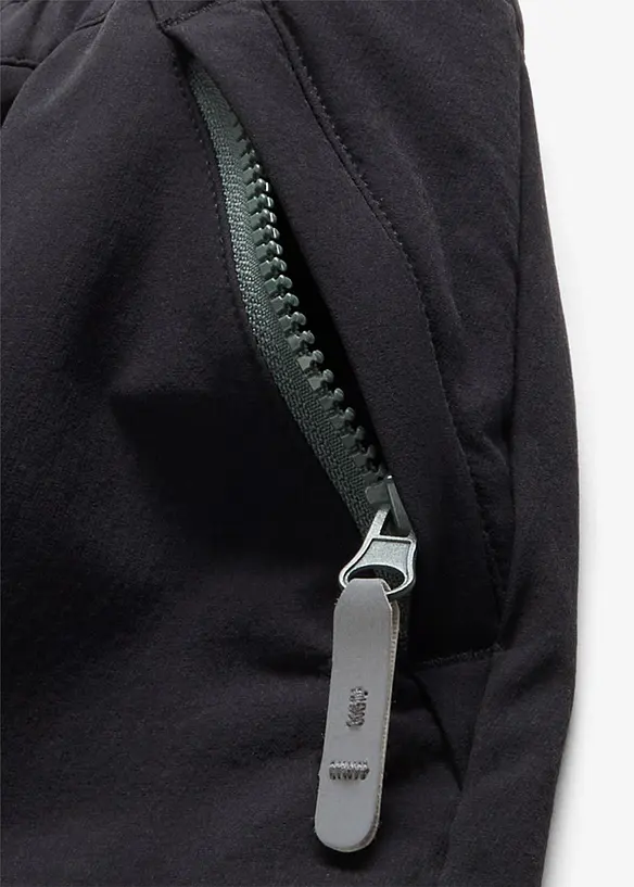 Pantalon cargo en softshell extensible et déperlant, taille réglable, bonprix